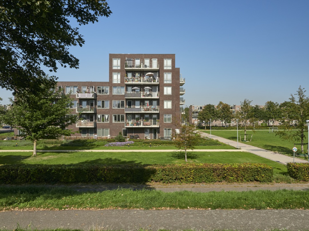 Foto van een wooncomplex/flat in de Wierden in Almere Haven